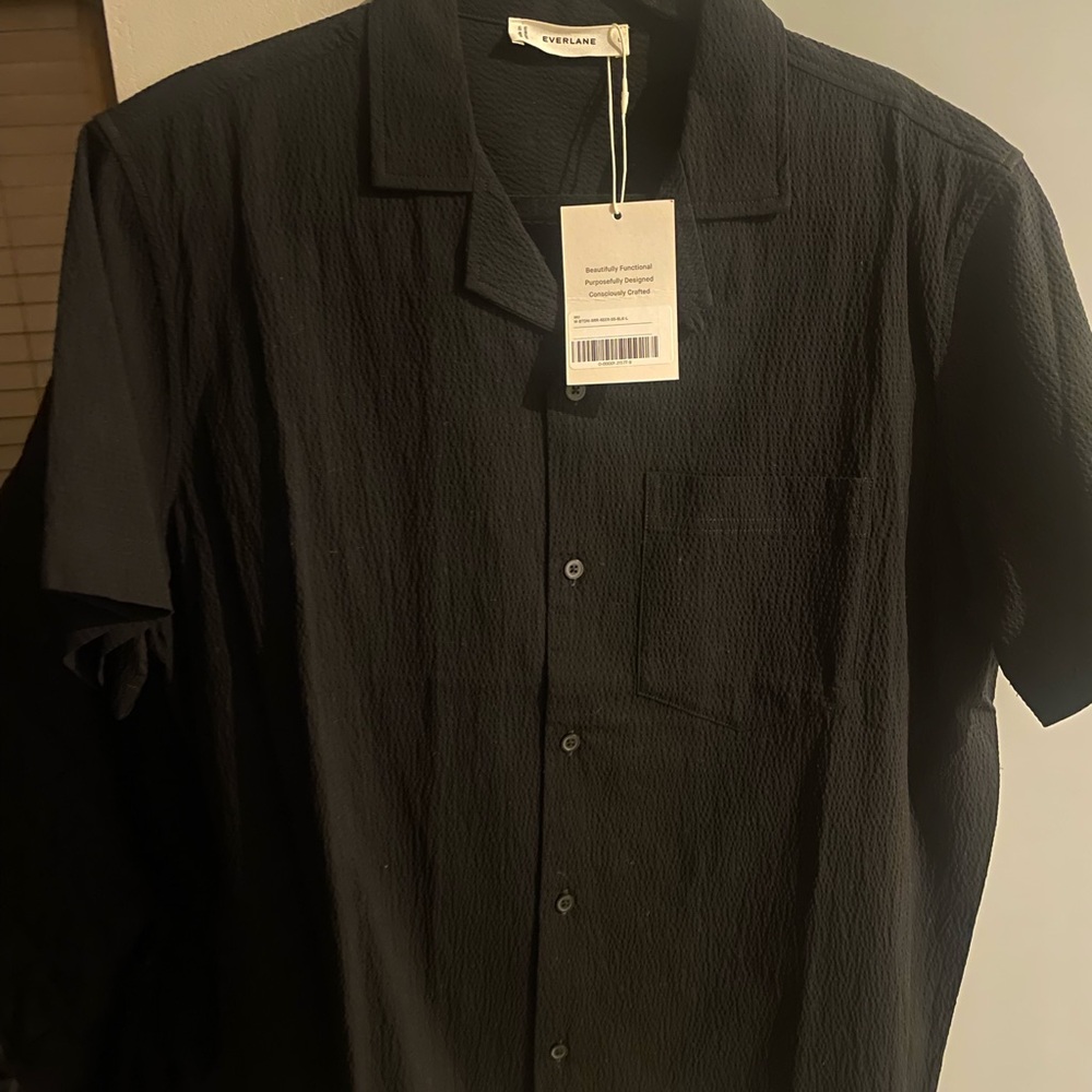 Everlane Men's Textured Black Button Down Shirt